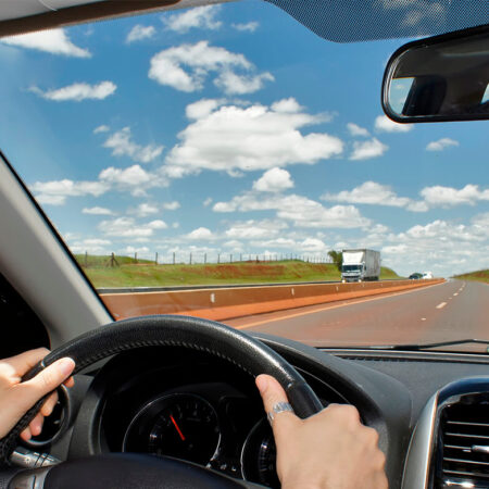 blog-semparar-saiba-quanto-tempo-voce-economiza-numa-viagem-com-tag