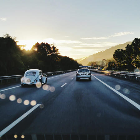 Diferença entre Free Flow e pedágio tradicional na SP-270 Diferença entre Free Flow e pedágio tradicional na SP-270